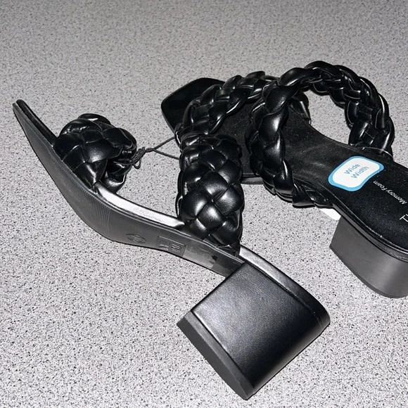 NWT Time and Tru Women's City Braided Heel Sandals~ Black 9W - Picture 11 of 11